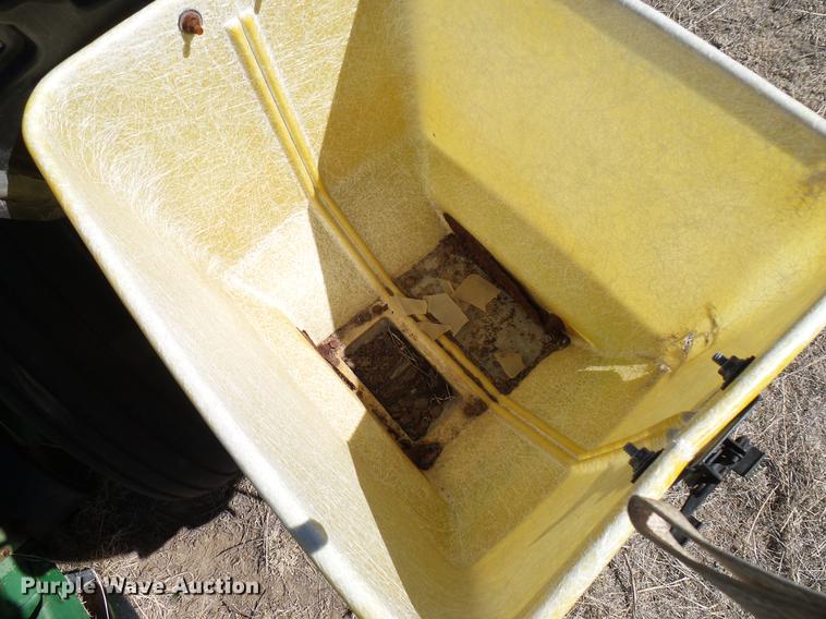 image for item DD6019 John Deere 7000 planter