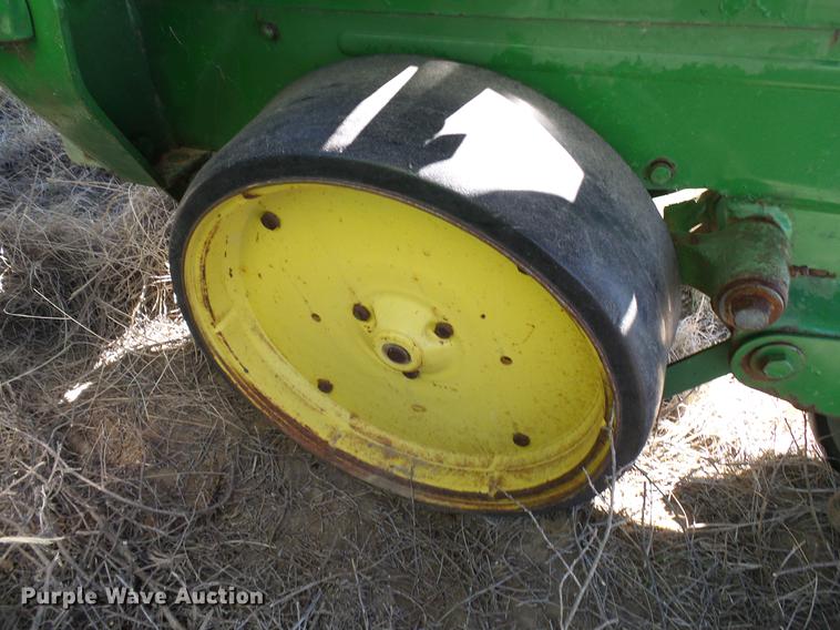 image for item DD6019 John Deere 7000 planter
