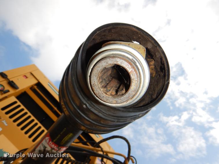 image for item DE0076 2005 Vermeer 554XL Accu-Bale Plus round baler