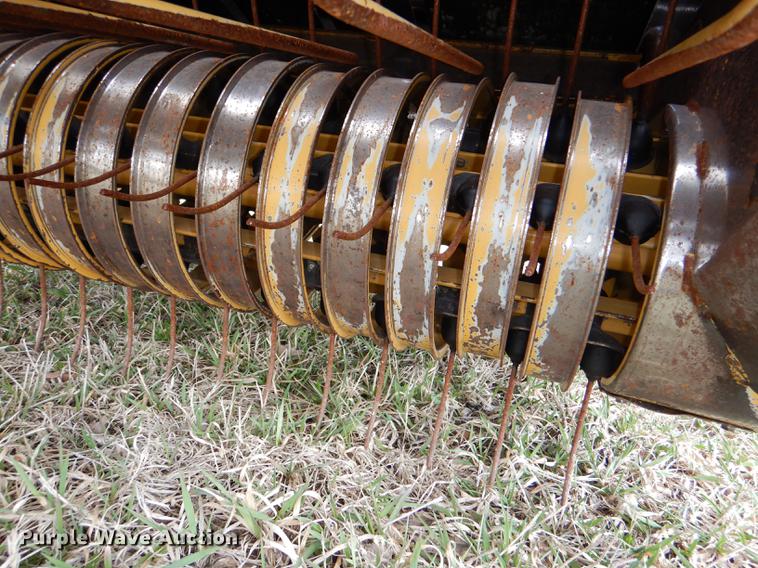 image for item DE0076 2005 Vermeer 554XL Accu-Bale Plus round baler