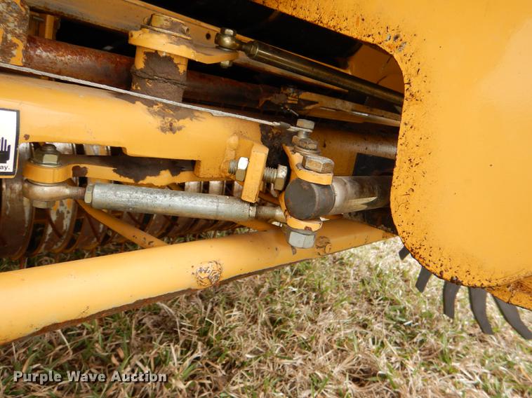 image for item DE0076 2005 Vermeer 554XL Accu-Bale Plus round baler