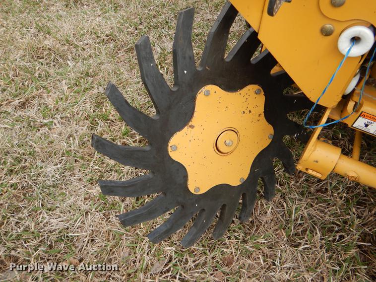 image for item DE0076 2005 Vermeer 554XL Accu-Bale Plus round baler