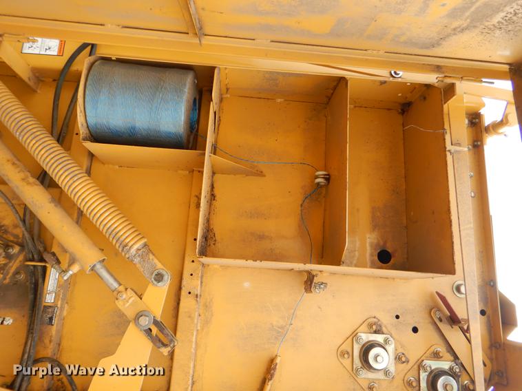 image for item DE0076 2005 Vermeer 554XL Accu-Bale Plus round baler