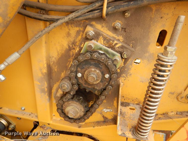 image for item DE0076 2005 Vermeer 554XL Accu-Bale Plus round baler