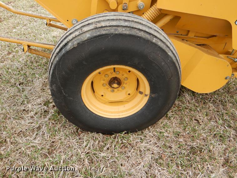 image for item DE0076 2005 Vermeer 554XL Accu-Bale Plus round baler