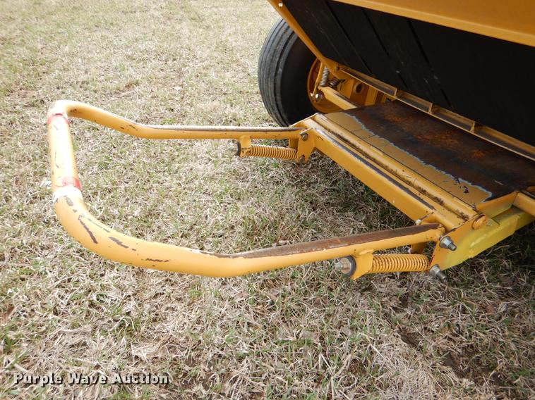 image for item DE0076 2005 Vermeer 554XL Accu-Bale Plus round baler