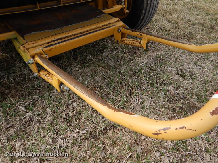 image for item DE0076 2005 Vermeer 554XL Accu-Bale Plus round baler