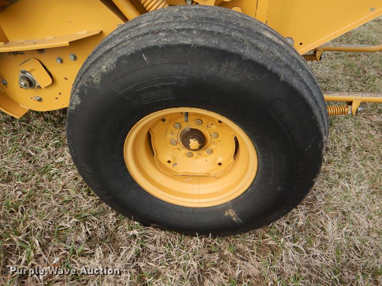 image for item DE0076 2005 Vermeer 554XL Accu-Bale Plus round baler