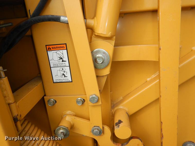 image for item DE0076 2005 Vermeer 554XL Accu-Bale Plus round baler