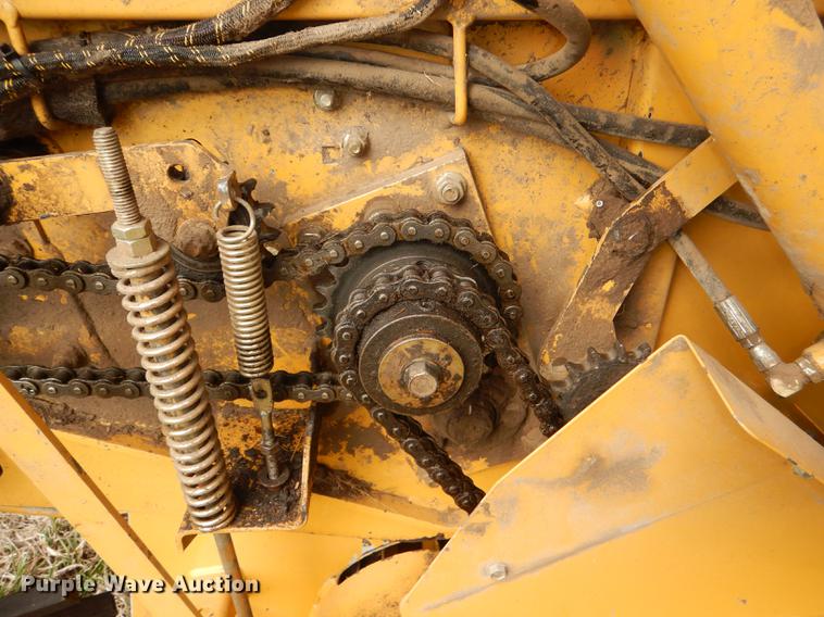 image for item DE0076 2005 Vermeer 554XL Accu-Bale Plus round baler