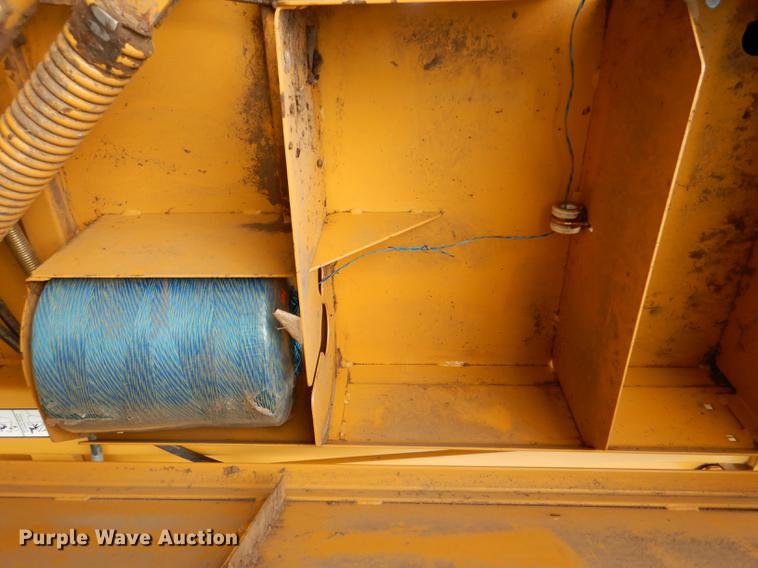 image for item DE0076 2005 Vermeer 554XL Accu-Bale Plus round baler