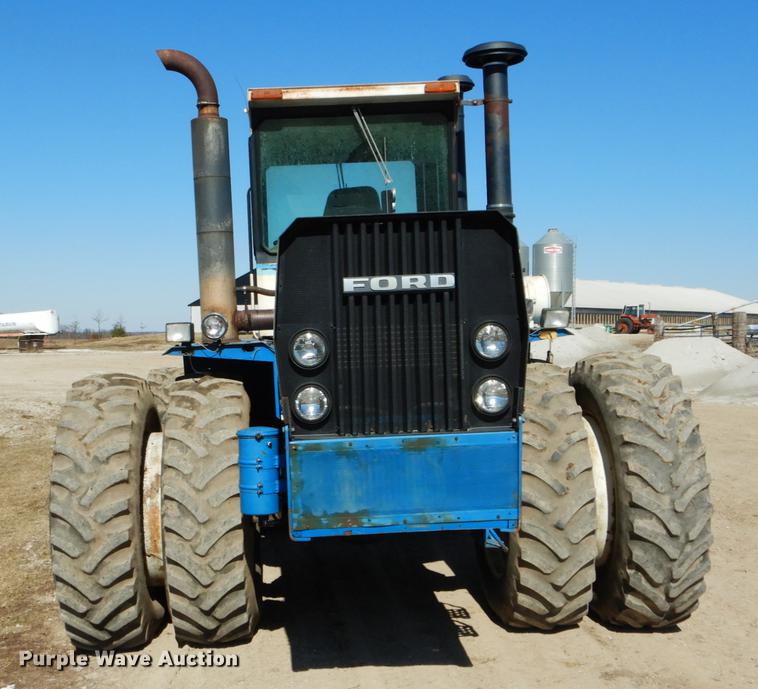 image for item DE6076 1977 Ford FW30 4WD tractor