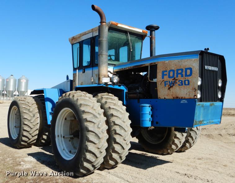 image for item DE6076 1977 Ford FW30 4WD tractor