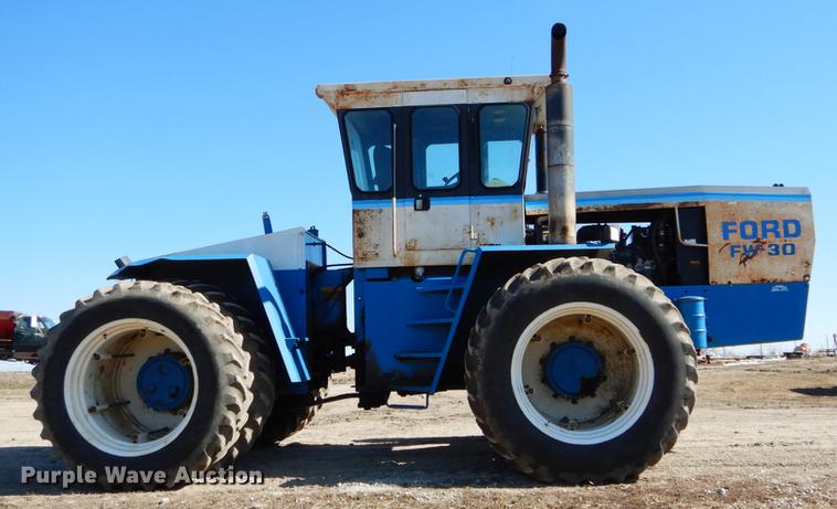 image for item DE6076 1977 Ford FW30 4WD tractor