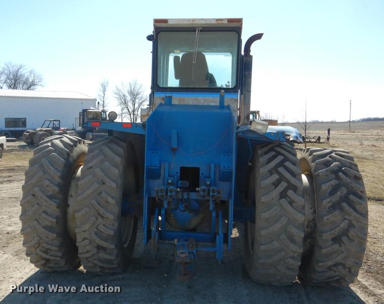 image for item DE6076 1977 Ford FW30 4WD tractor