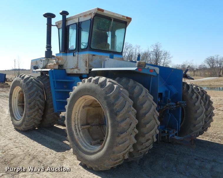 image for item DE6076 1977 Ford FW30 4WD tractor