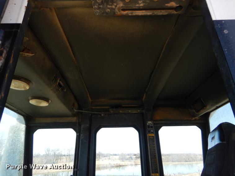 image for item DE6076 1977 Ford FW30 4WD tractor