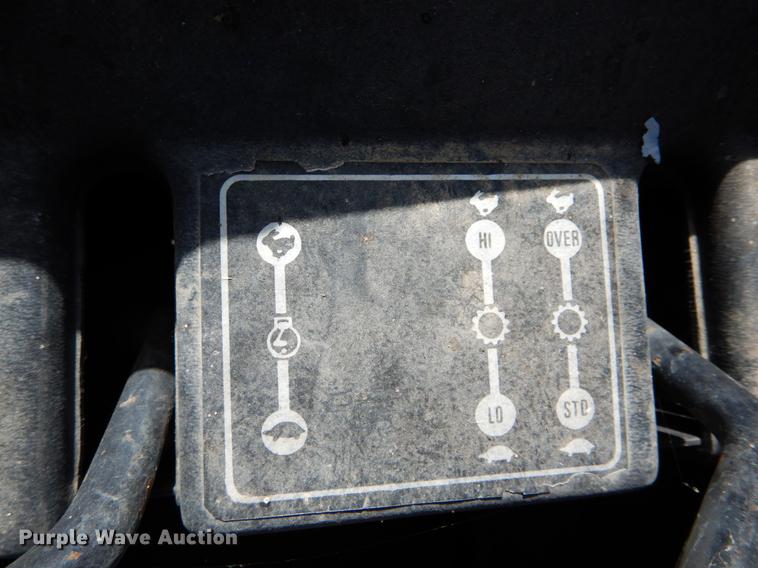 image for item DE6076 1977 Ford FW30 4WD tractor