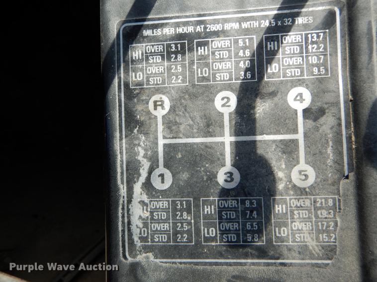 image for item DE6076 1977 Ford FW30 4WD tractor