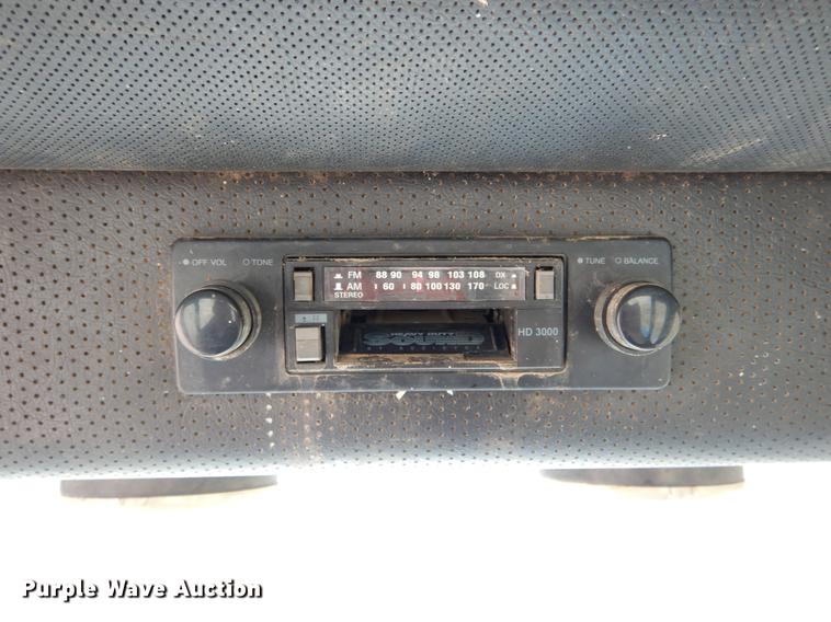 image for item DE6076 1977 Ford FW30 4WD tractor