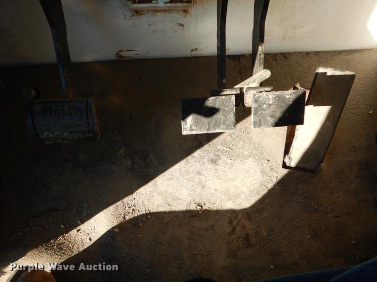 image for item DE6078 SpraCoupe 3430 sprayer