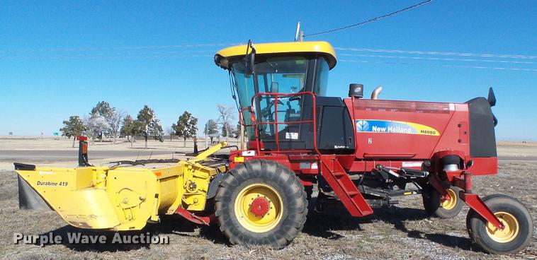 image for item DF2950 2013 New Holland H8080 windrower