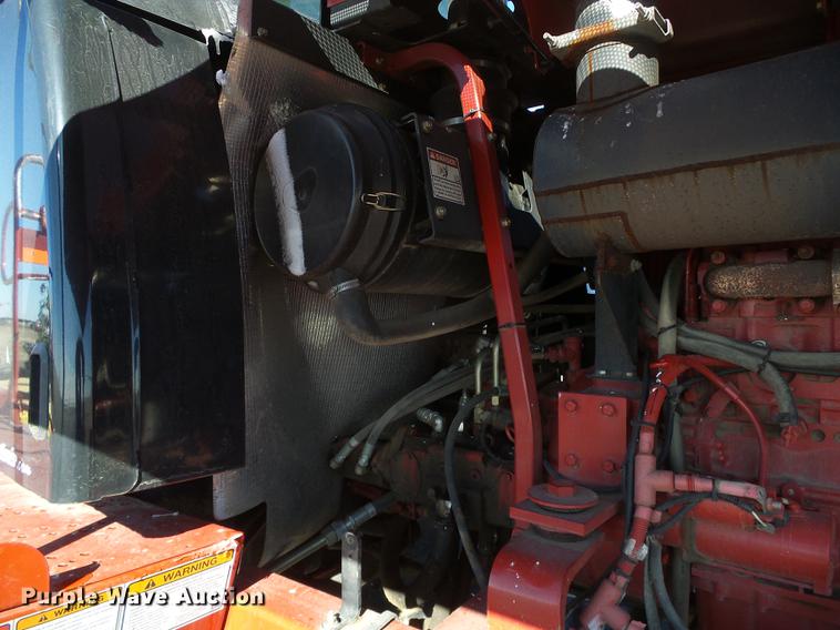 image for item DF2950 2013 New Holland H8080 windrower