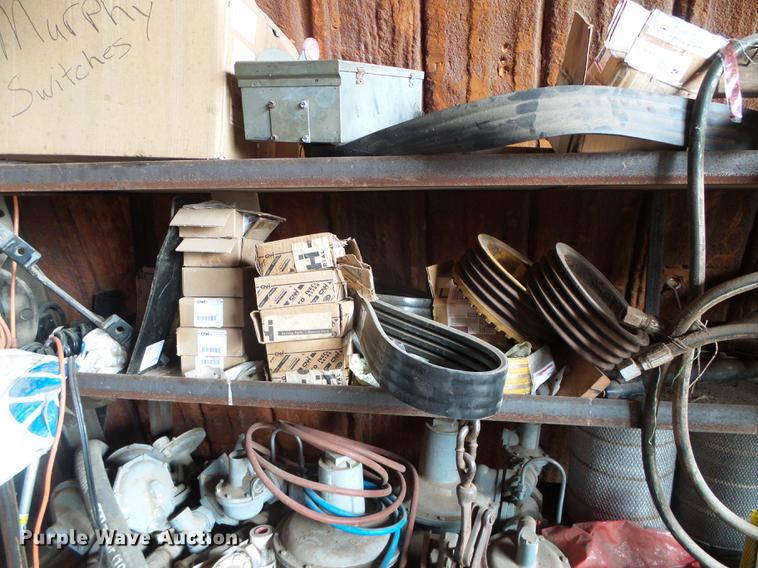 image for item DF2950 2013 New Holland H8080 windrower