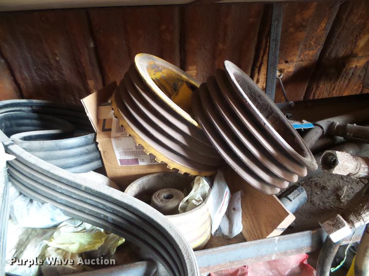 image for item DF2950 2013 New Holland H8080 windrower