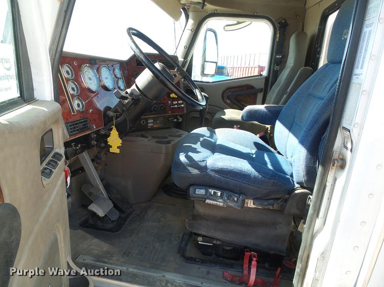 image for item DF2978 2004 International Eagle 9400i silage truck