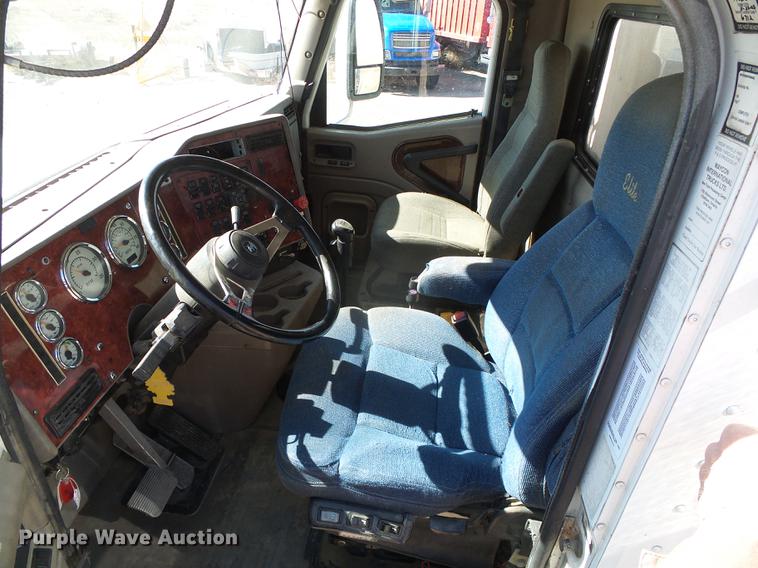 image for item DF2978 2004 International Eagle 9400i silage truck