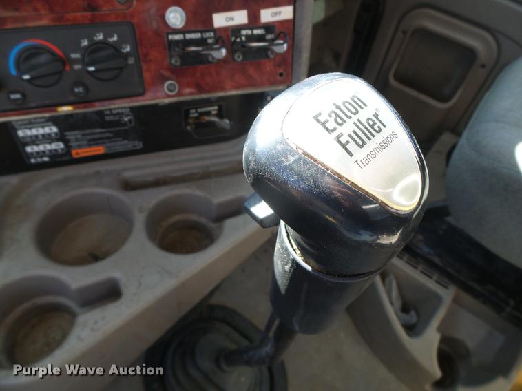 image for item DF2978 2004 International Eagle 9400i silage truck