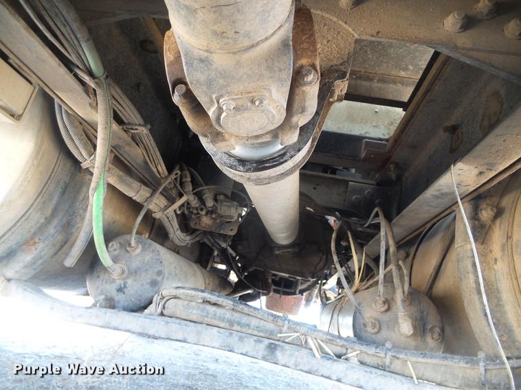 image for item DF2978 2004 International Eagle 9400i silage truck