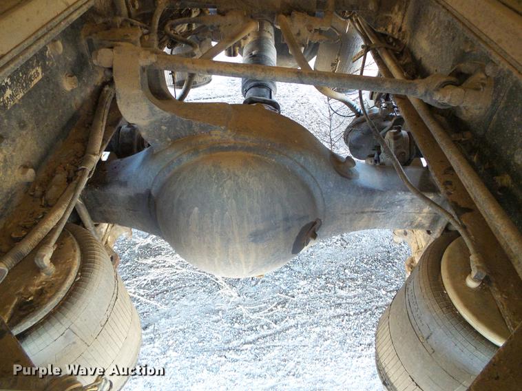 image for item DF2978 2004 International Eagle 9400i silage truck