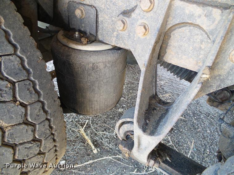 image for item DF2978 2004 International Eagle 9400i silage truck