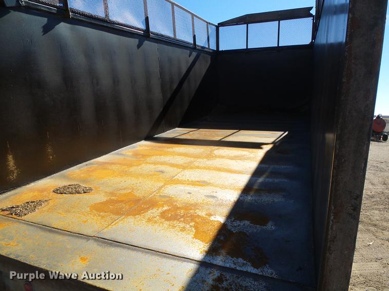 image for item DF2978 2004 International Eagle 9400i silage truck