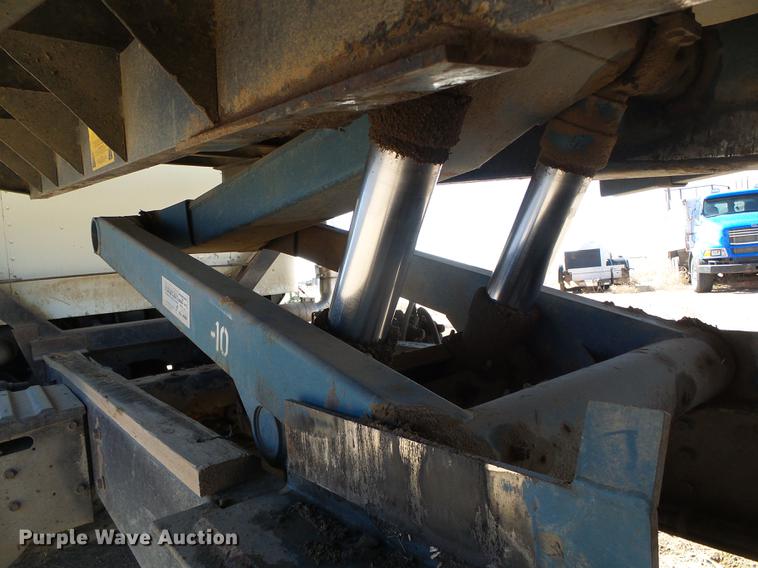 image for item DF2978 2004 International Eagle 9400i silage truck