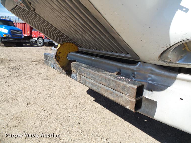 image for item DF2978 2004 International Eagle 9400i silage truck