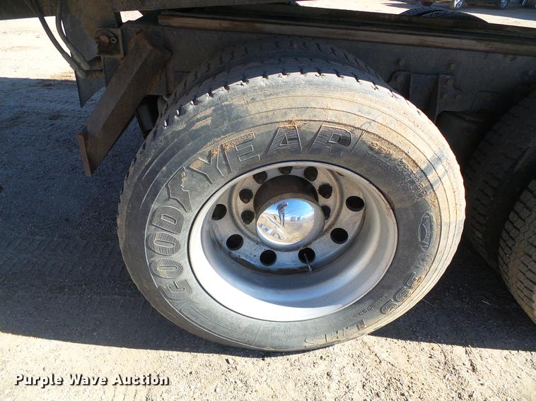 image for item DF2978 2004 International Eagle 9400i silage truck