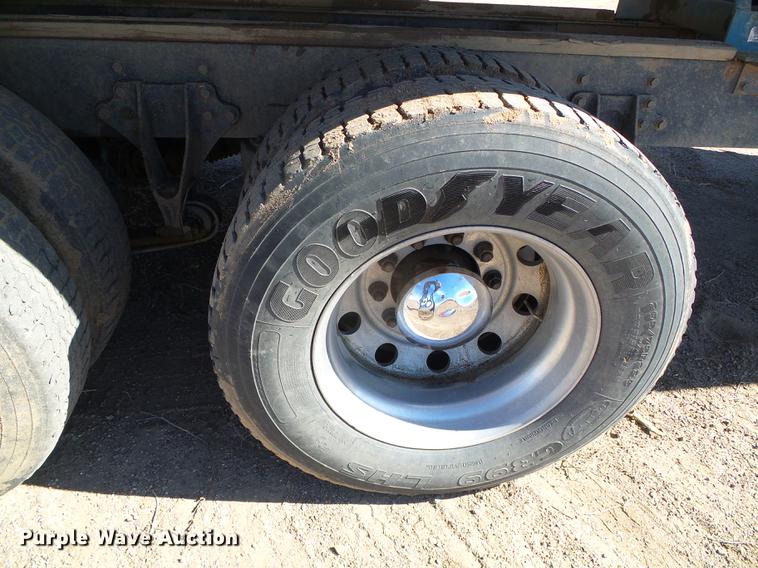 image for item DF2978 2004 International Eagle 9400i silage truck