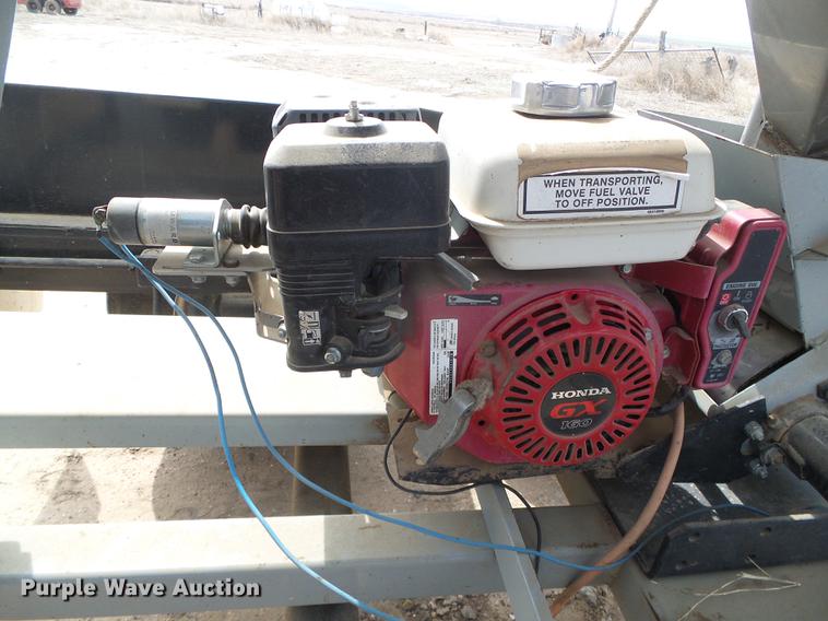 image for item DF2994 2011 Speed King Tote G 90783200 seed tote