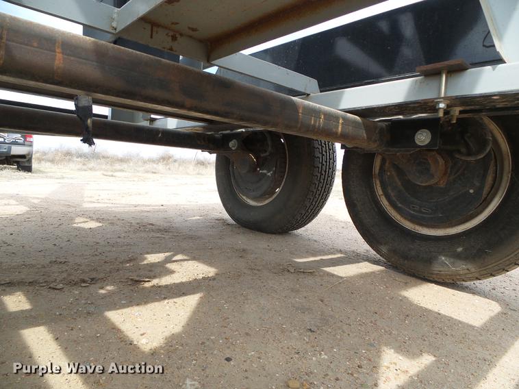 image for item DF2994 2011 Speed King Tote G 90783200 seed tote