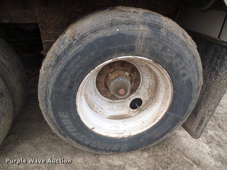 image for item DF2997 1995 Timpte double hopper grain trailer