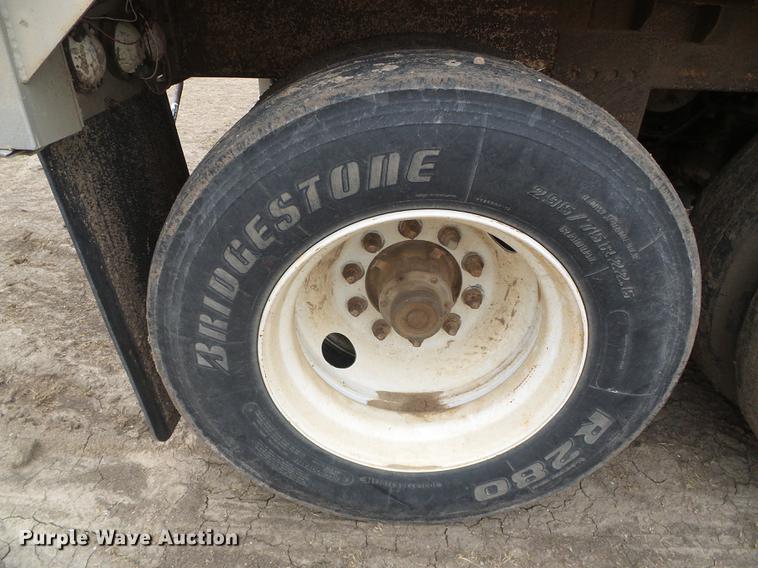 image for item DF2997 1995 Timpte double hopper grain trailer