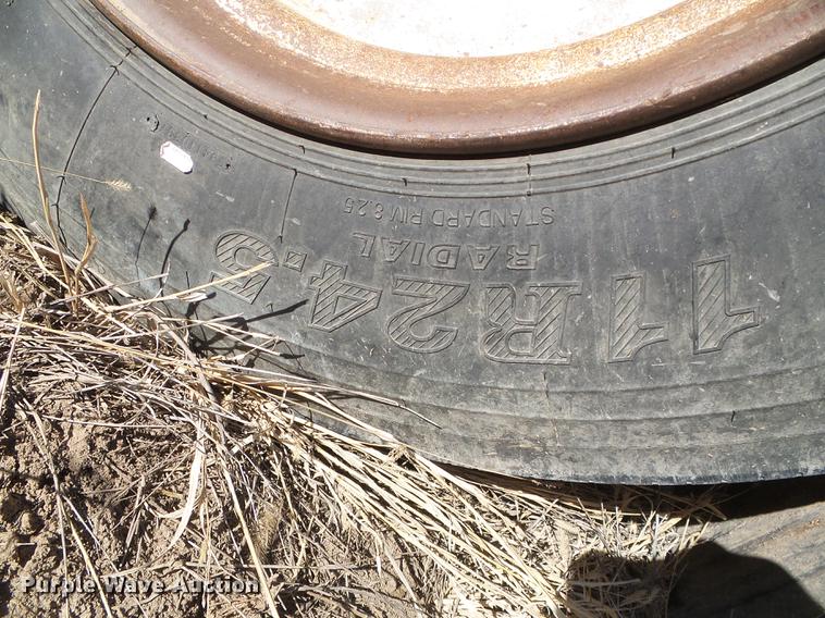 image for item DF2998 2012 Renegade double hopper bottom grain trailer