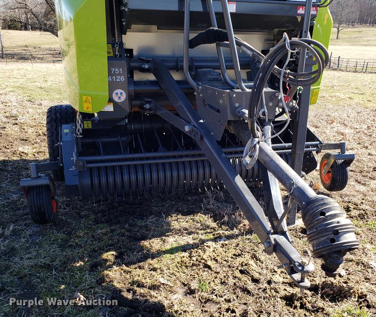 image for item DF3365 2014 Claas Variant 360 round baler