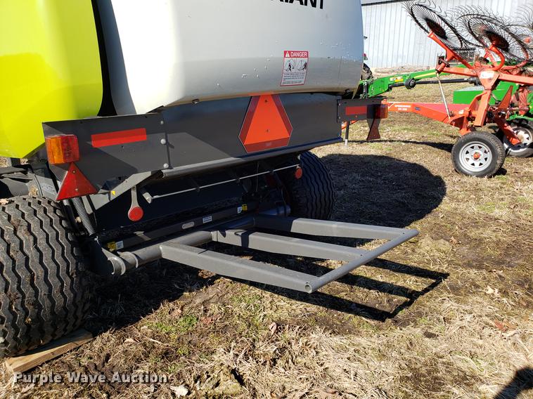 image for item DF3365 2014 Claas Variant 360 round baler