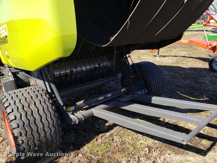 image for item DF3365 2014 Claas Variant 360 round baler