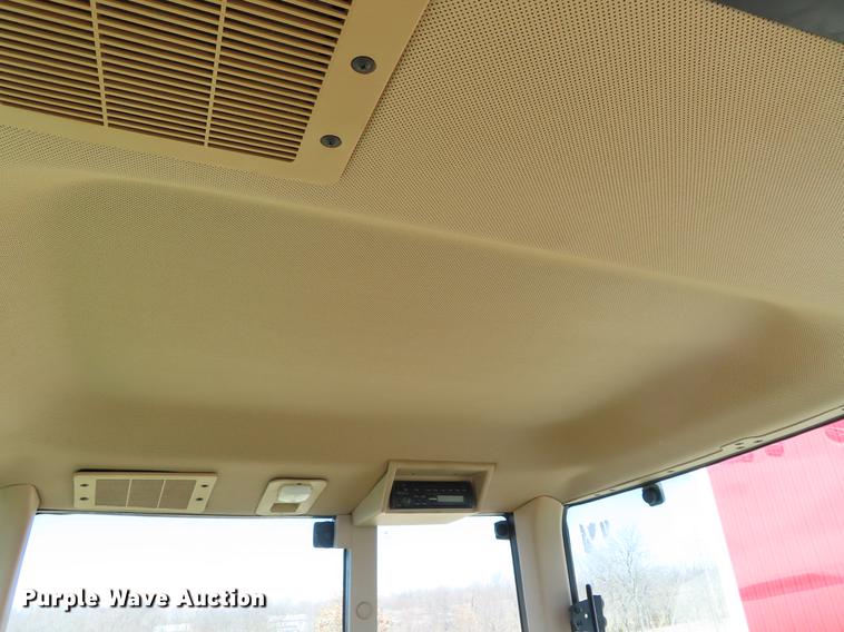 image for item DF7725 1998 John Deere 6410 tractor