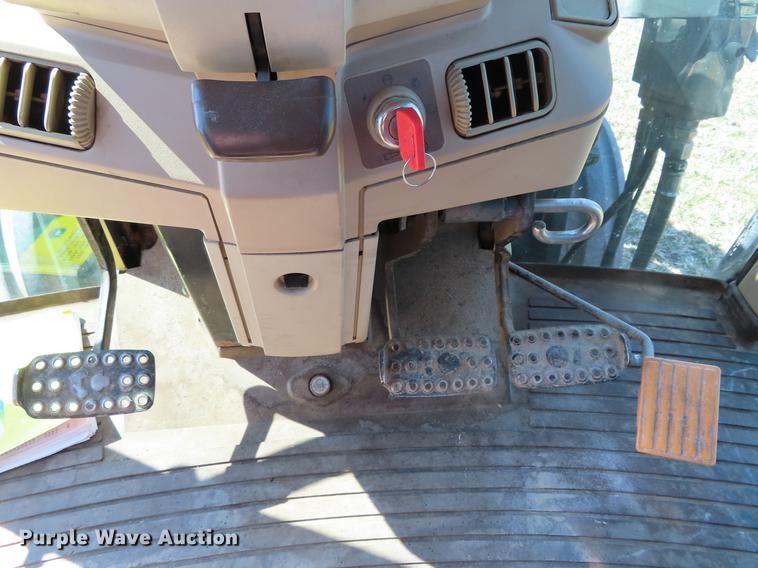 image for item DF7725 1998 John Deere 6410 tractor